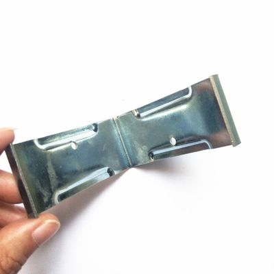 گیره جعبه تخته چندلا C058، فولاد کربن 1.5 میلی‌متری، پوشش الکترواستاتیک مشکی